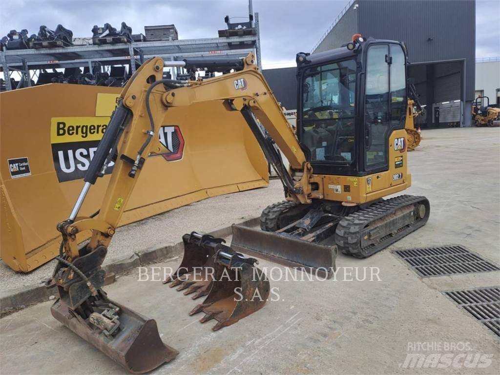 CAT 302.7 대형 굴삭기 29톤 이상