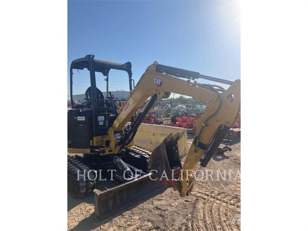 CAT 302.7 대형 굴삭기 29톤 이상