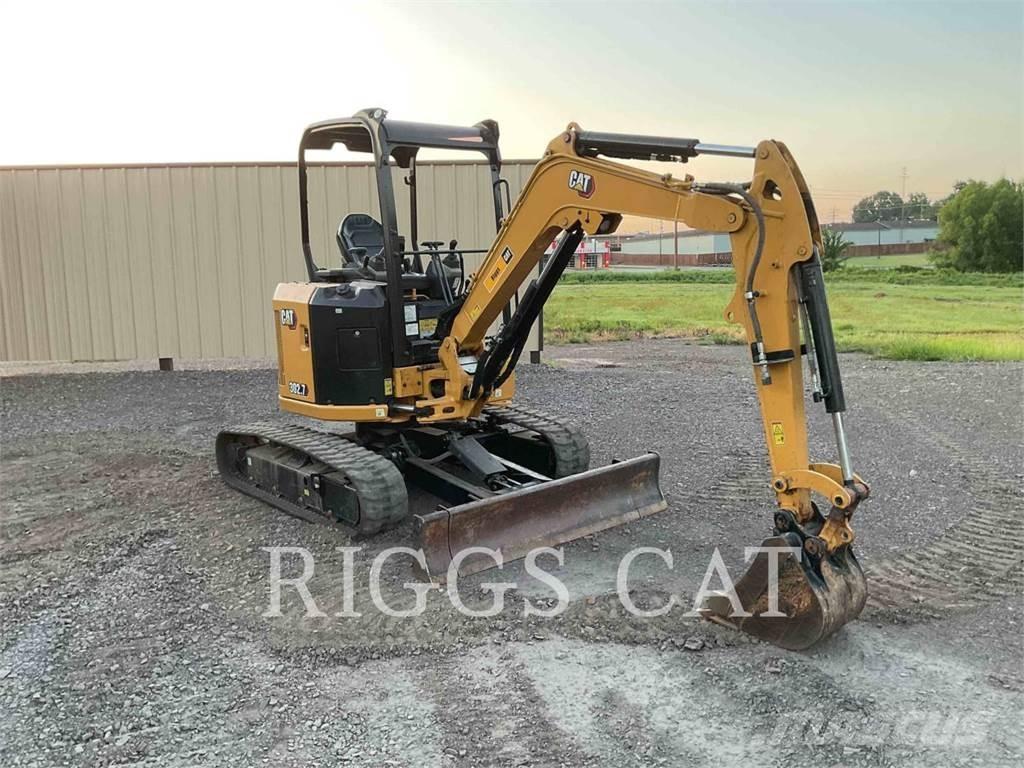 CAT 302.7 대형 굴삭기 29톤 이상