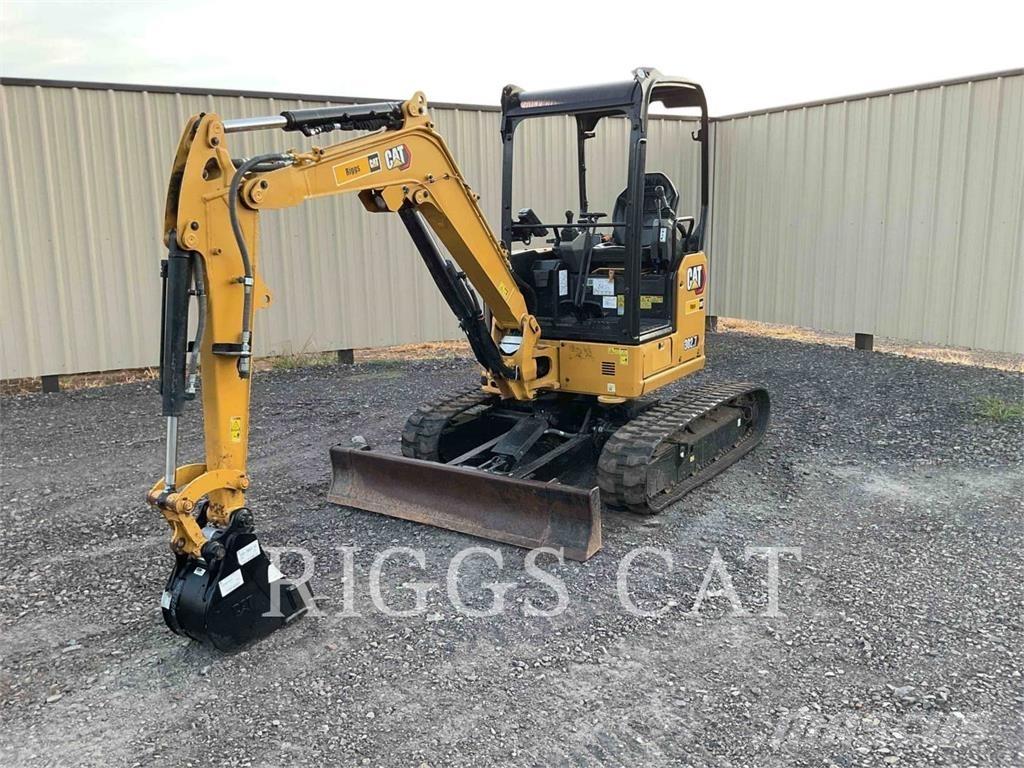 CAT 302.7 대형 굴삭기 29톤 이상