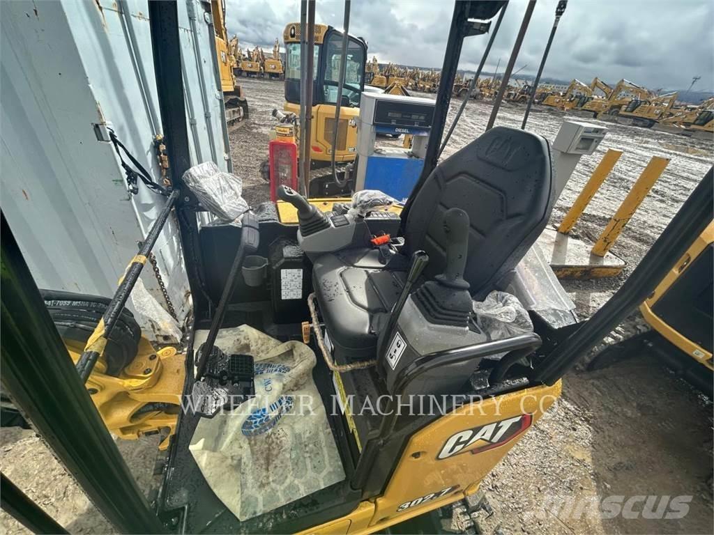 CAT 302.7 C1 대형 굴삭기 29톤 이상