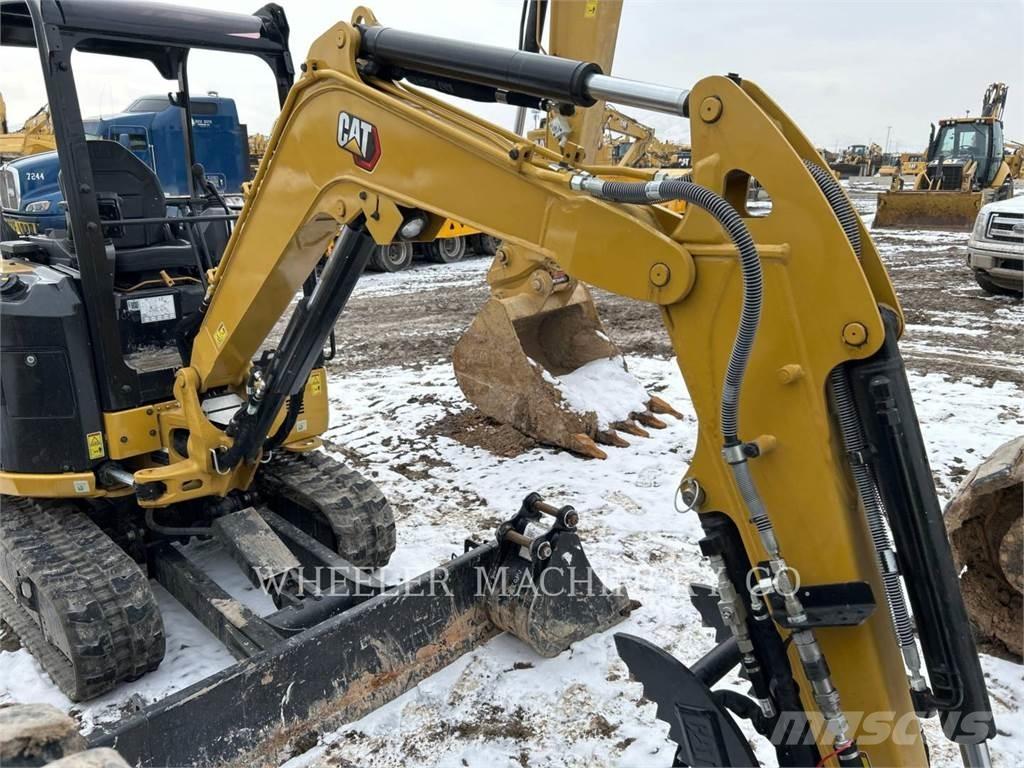 CAT 302.7 C1TH 대형 굴삭기 29톤 이상