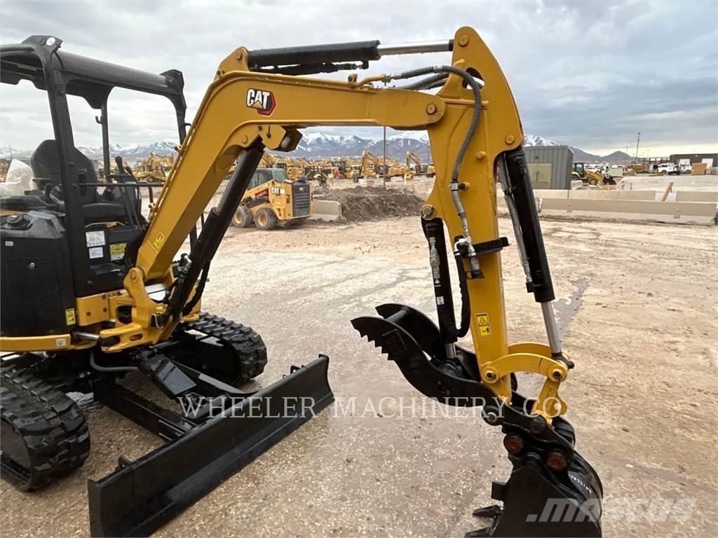 CAT 302.7 C1TH 대형 굴삭기 29톤 이상