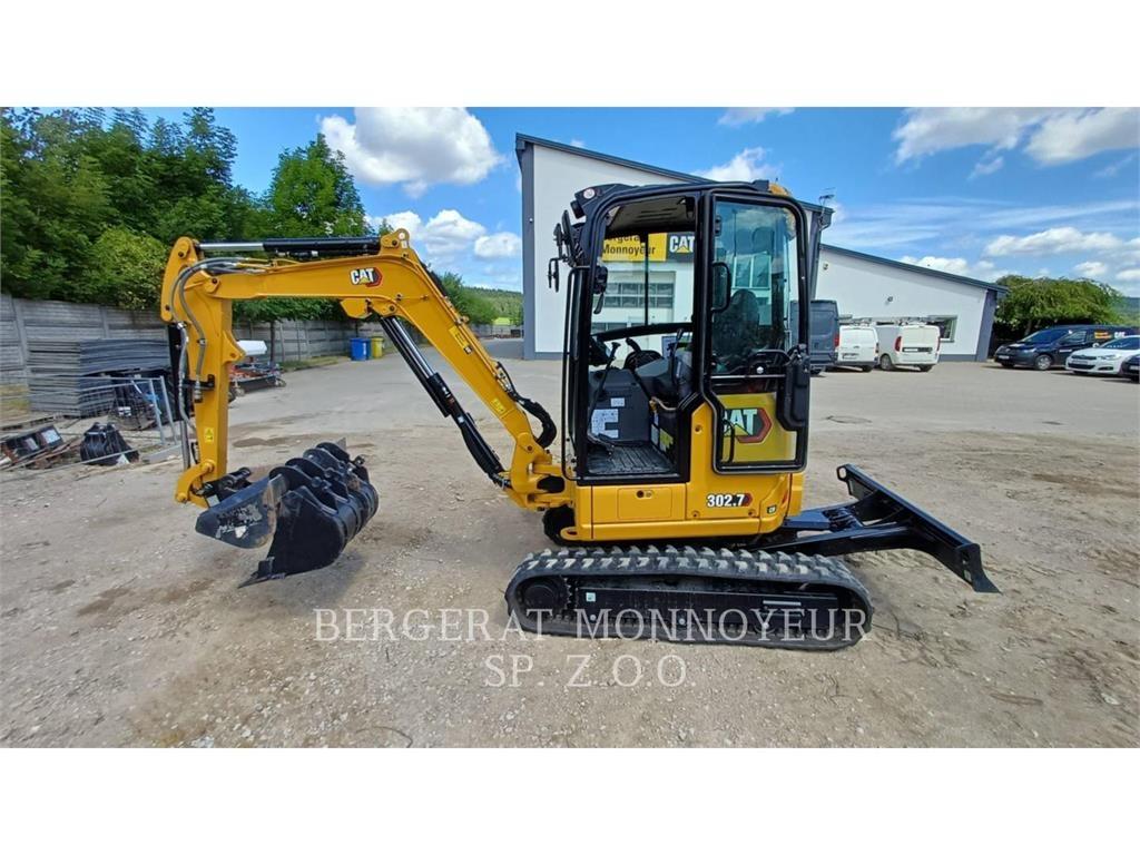 CAT 302.7CR 대형 굴삭기 29톤 이상