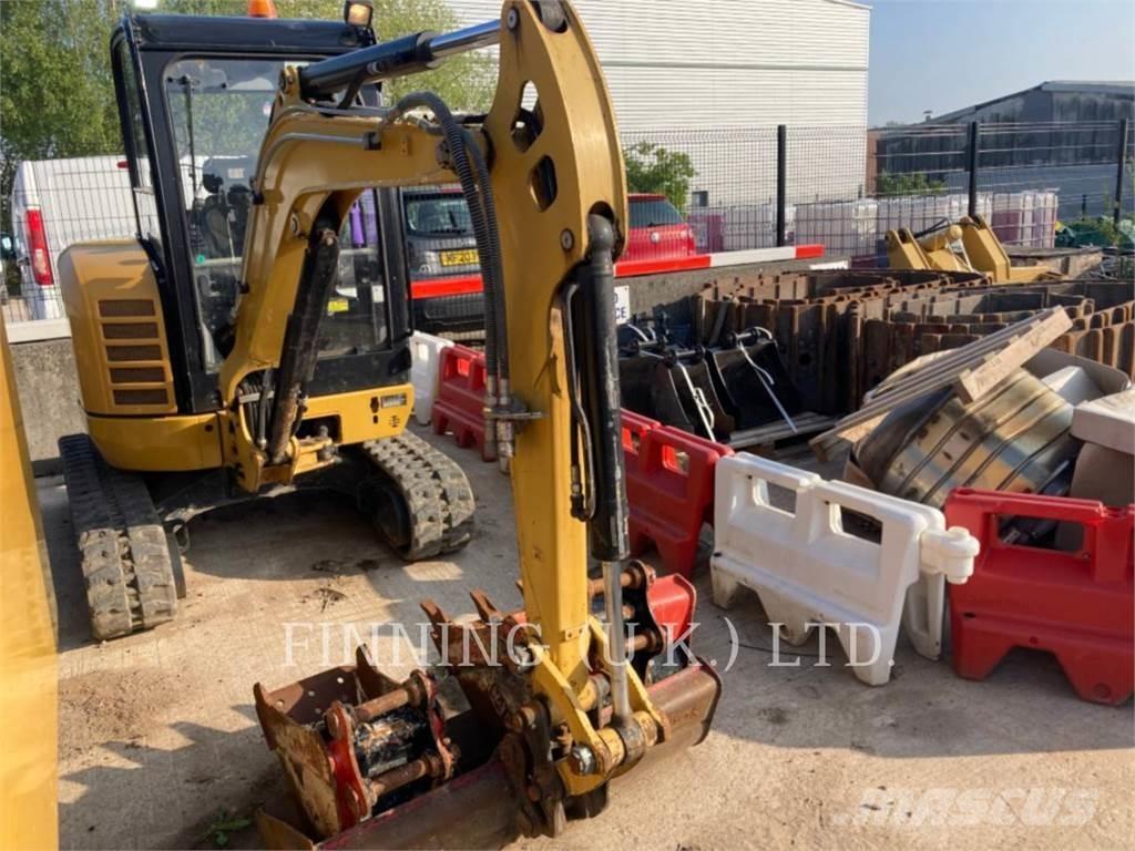 CAT 302.7D CAB 대형 굴삭기 29톤 이상