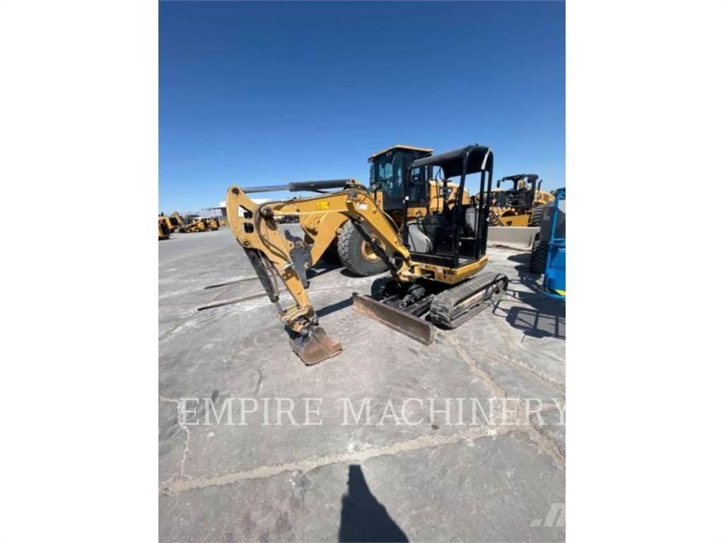 CAT 302.7D CR 대형 굴삭기 29톤 이상