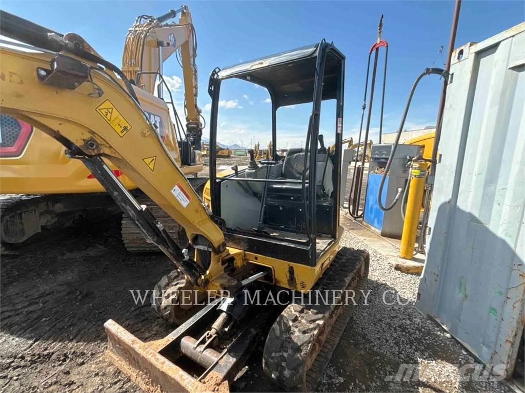 CAT 302.7DC1TH 대형 굴삭기 29톤 이상