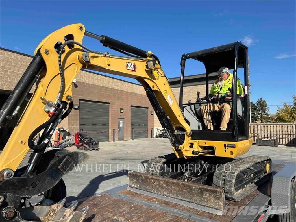 CAT 302.7DC1TH 대형 굴삭기 29톤 이상
