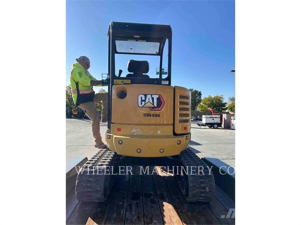 CAT 302.7DC1TH 대형 굴삭기 29톤 이상