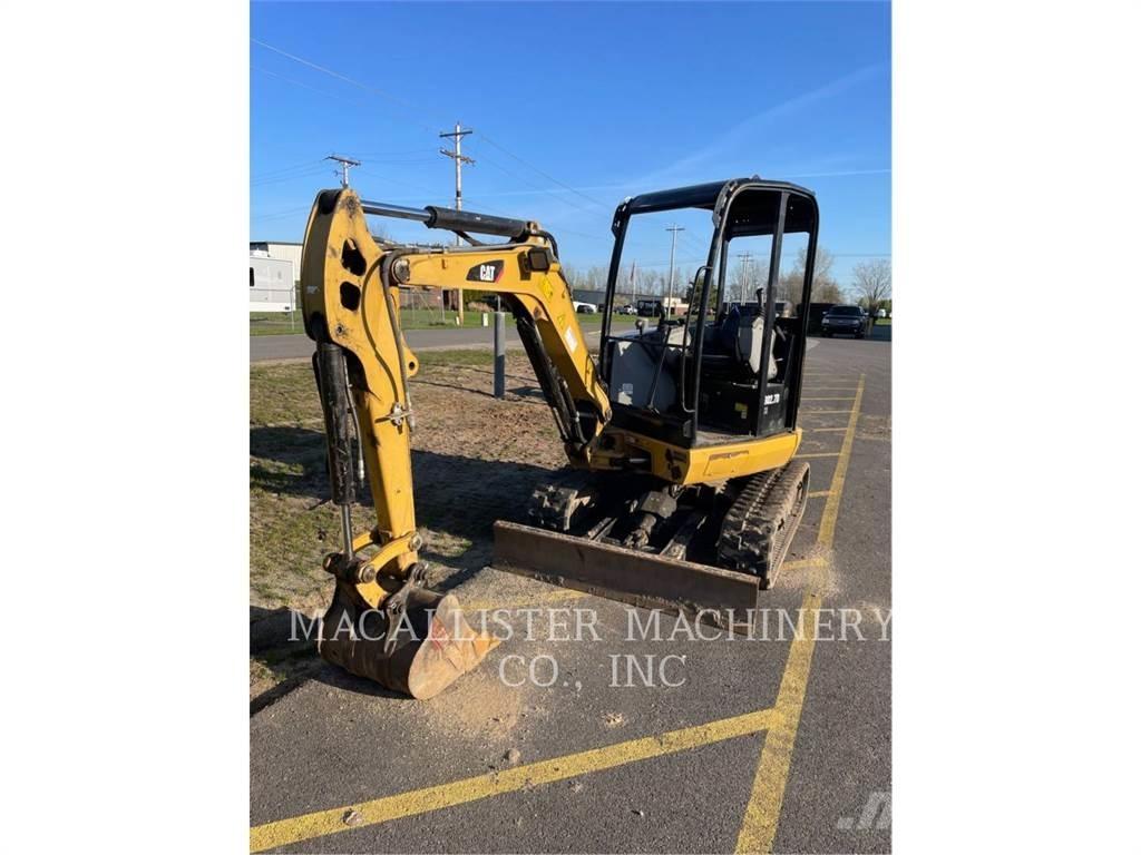 CAT 302.7DCR 대형 굴삭기 29톤 이상