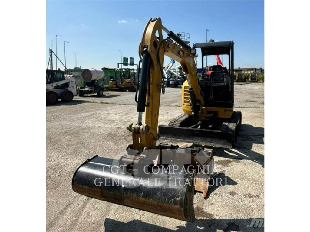 CAT 302.7DCR 대형 굴삭기 29톤 이상