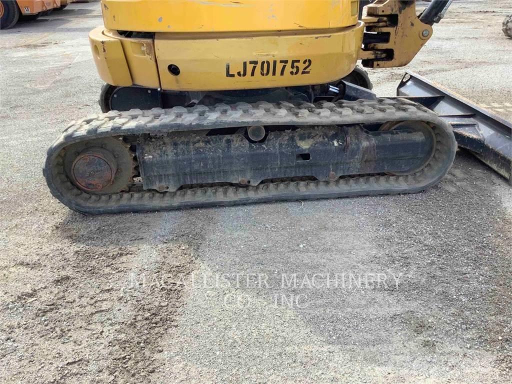 CAT 302.7DCR 대형 굴삭기 29톤 이상