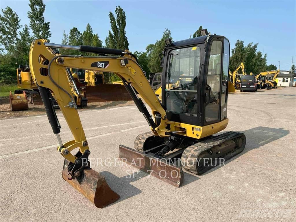 CAT 302.7DCR 대형 굴삭기 29톤 이상