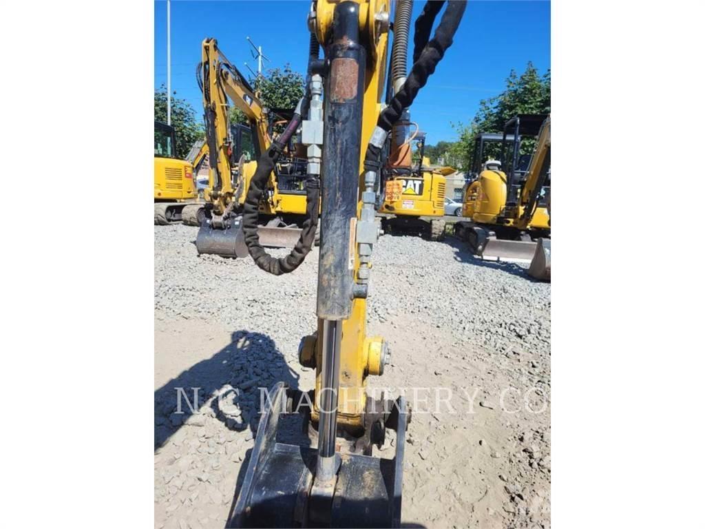 CAT 302.7DCRCN 대형 굴삭기 29톤 이상