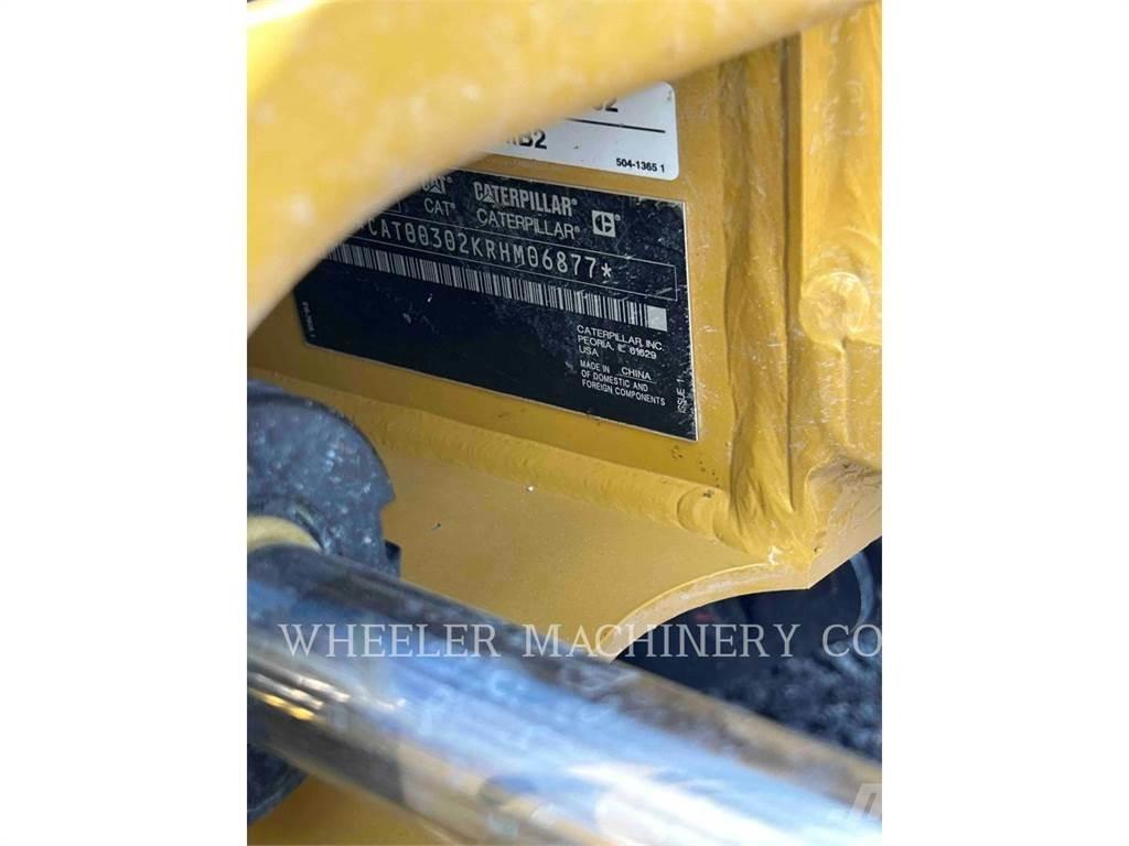 CAT 302 C3 TH 대형 굴삭기 29톤 이상