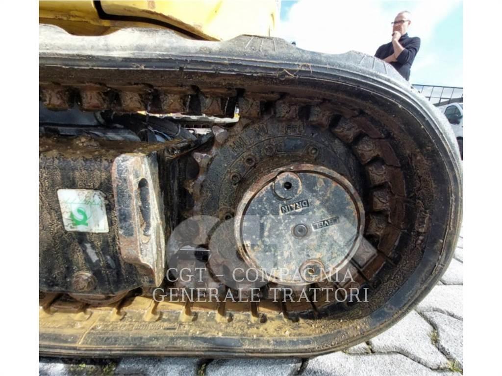 CAT 302 CR 대형 굴삭기 29톤 이상