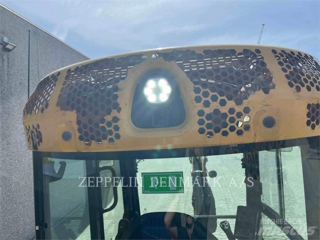 CAT 30205CR 대형 굴삭기 29톤 이상