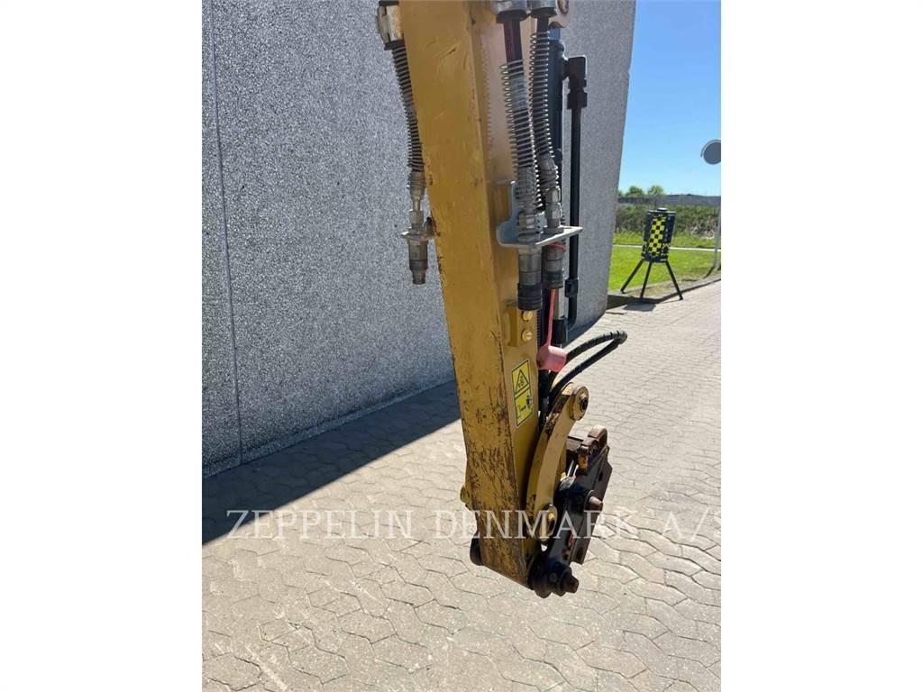 CAT 30205CR 대형 굴삭기 29톤 이상