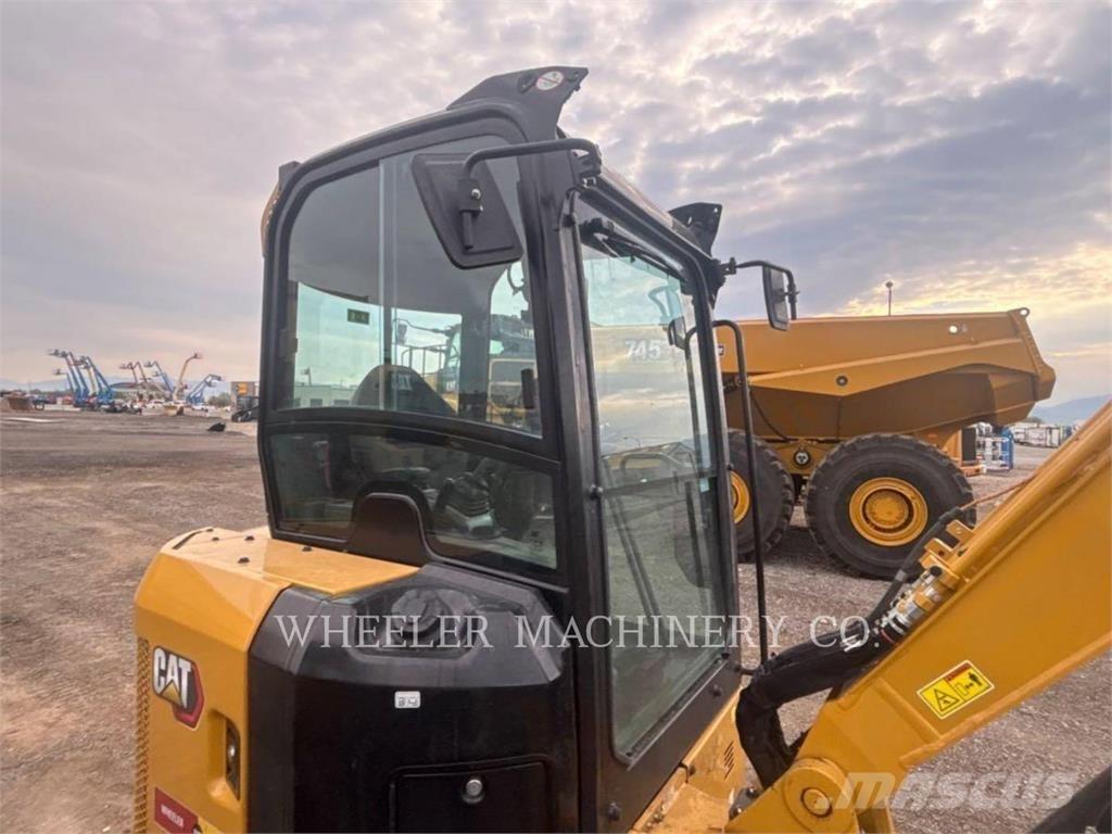 CAT 303.5 C3 대형 굴삭기 29톤 이상