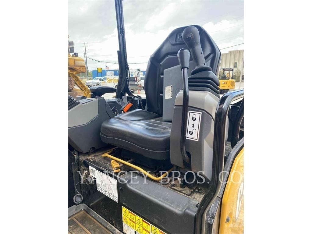 CAT 303.507CR 대형 굴삭기 29톤 이상