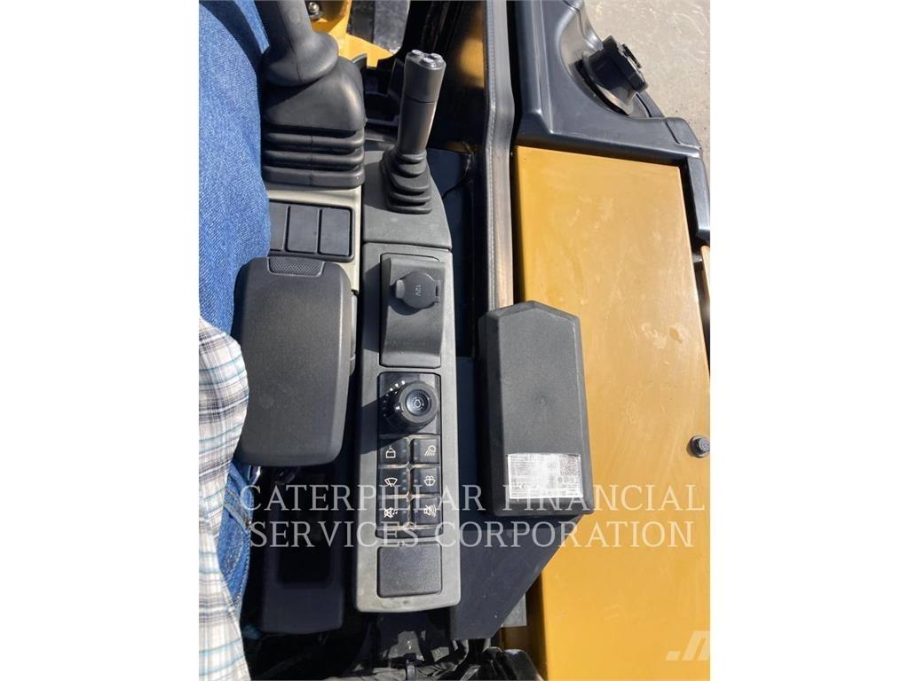 CAT 303.507CR 대형 굴삭기 29톤 이상