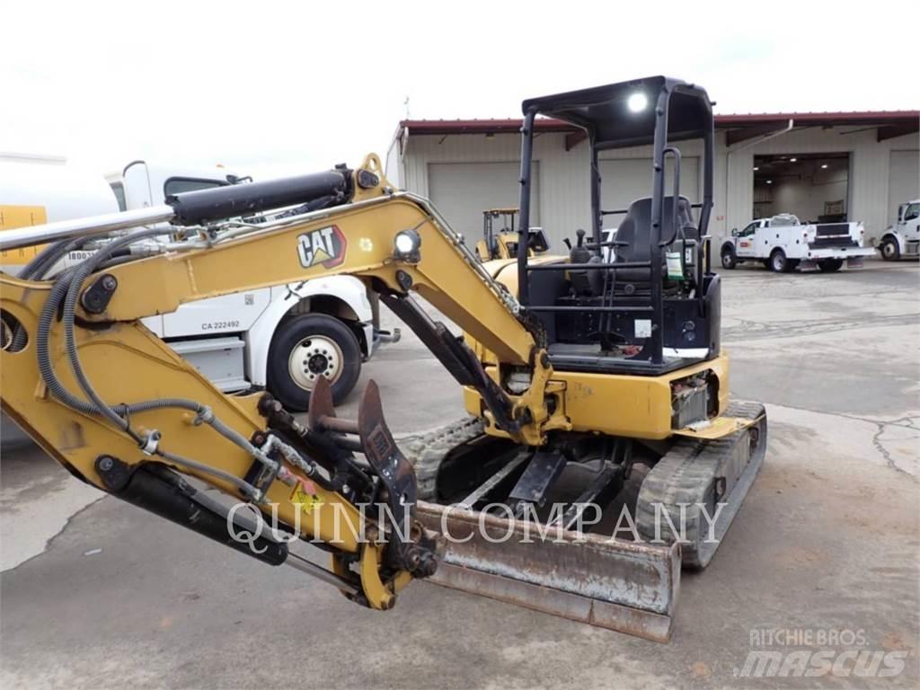 CAT 303.5E2 대형 굴삭기 29톤 이상