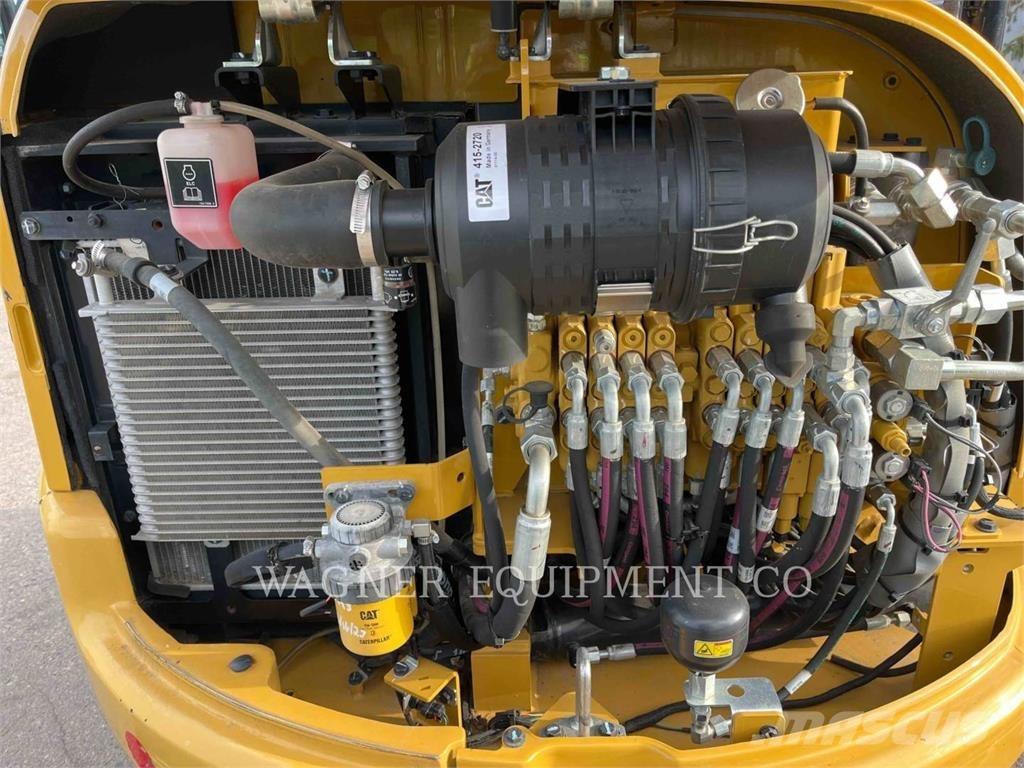 CAT 303.5E2 대형 굴삭기 29톤 이상