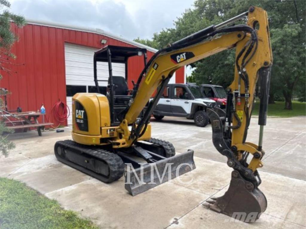 CAT 303.5E2 대형 굴삭기 29톤 이상