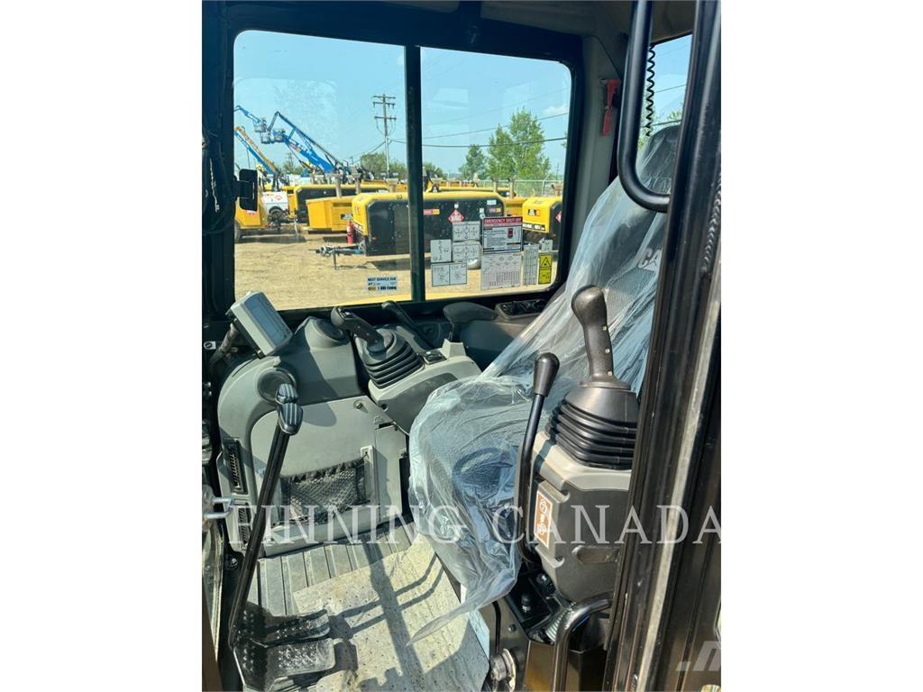 CAT 303.5E2 대형 굴삭기 29톤 이상