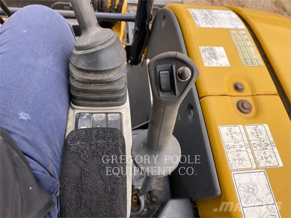 CAT 303.5E2CR 대형 굴삭기 29톤 이상