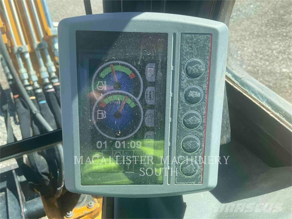 CAT 303.5E2CR 대형 굴삭기 29톤 이상