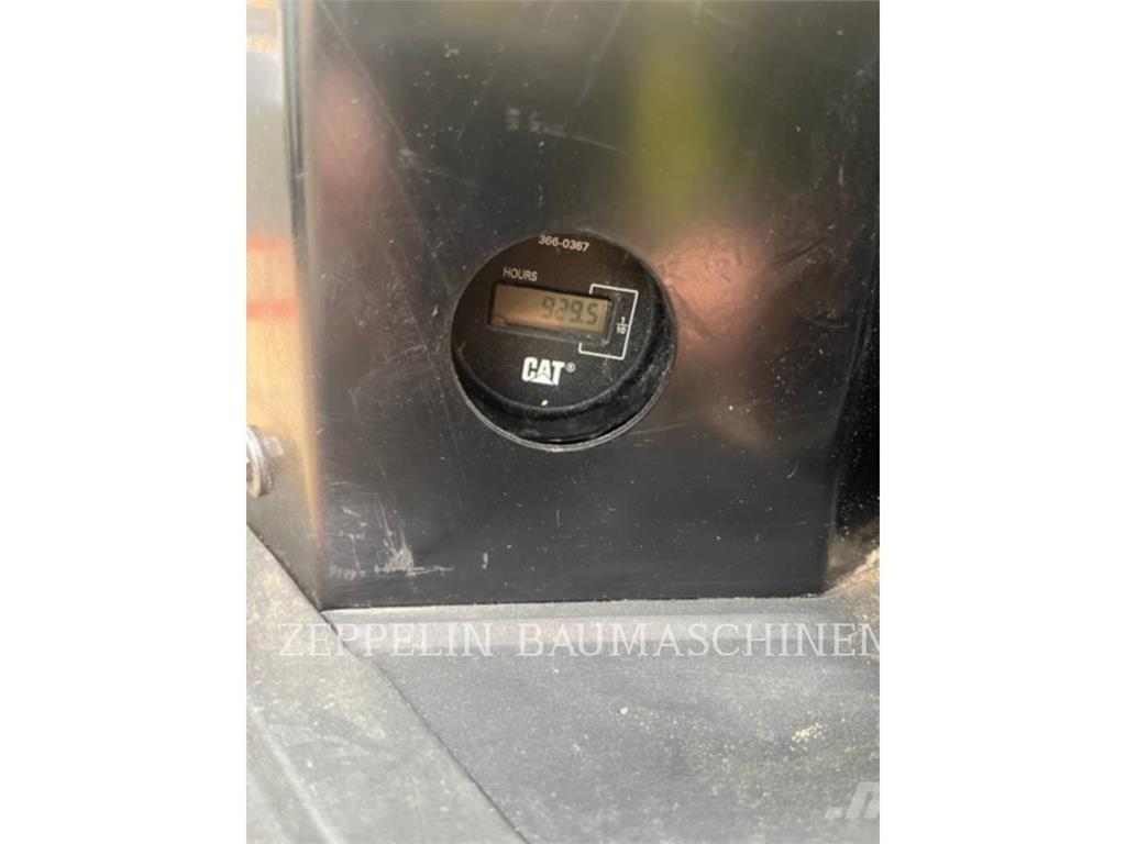 CAT 303.5ECR 대형 굴삭기 29톤 이상