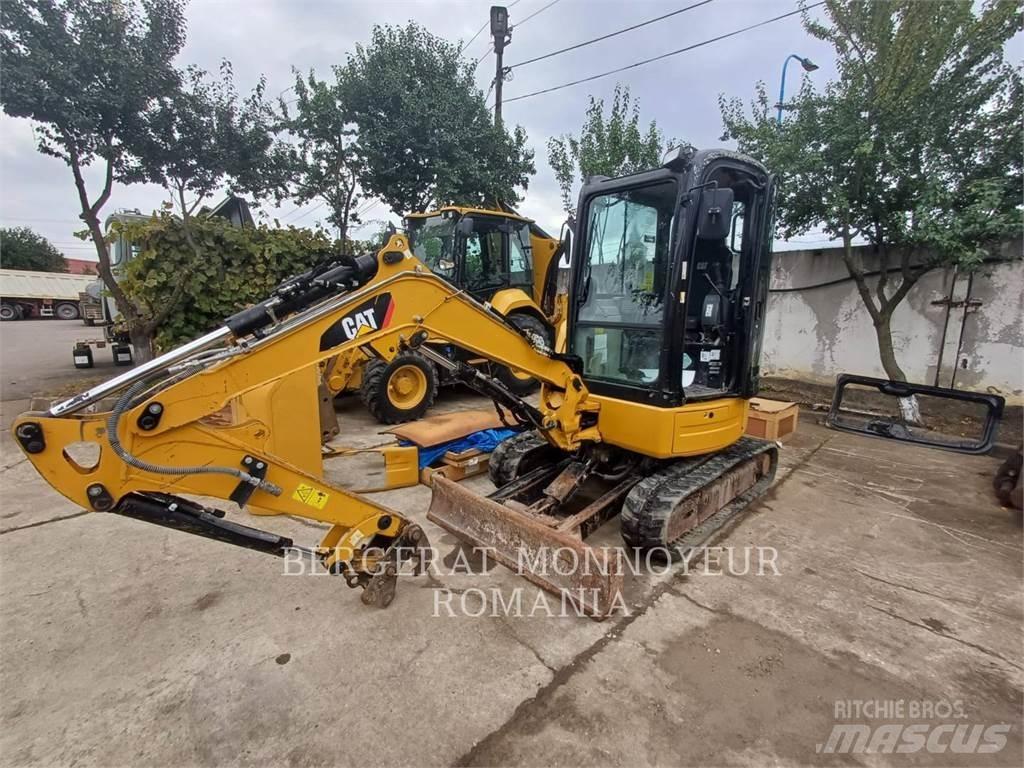 CAT 303ECR 대형 굴삭기 29톤 이상