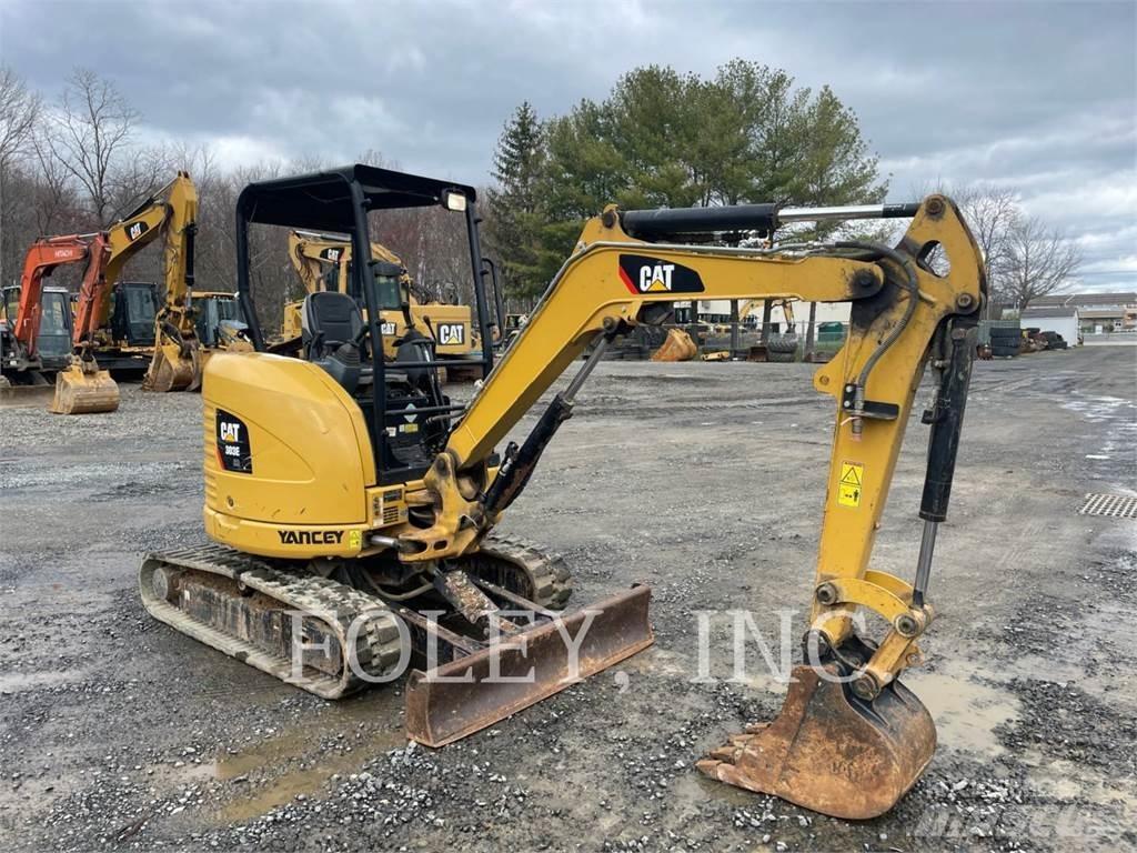 CAT 303ECR 대형 굴삭기 29톤 이상