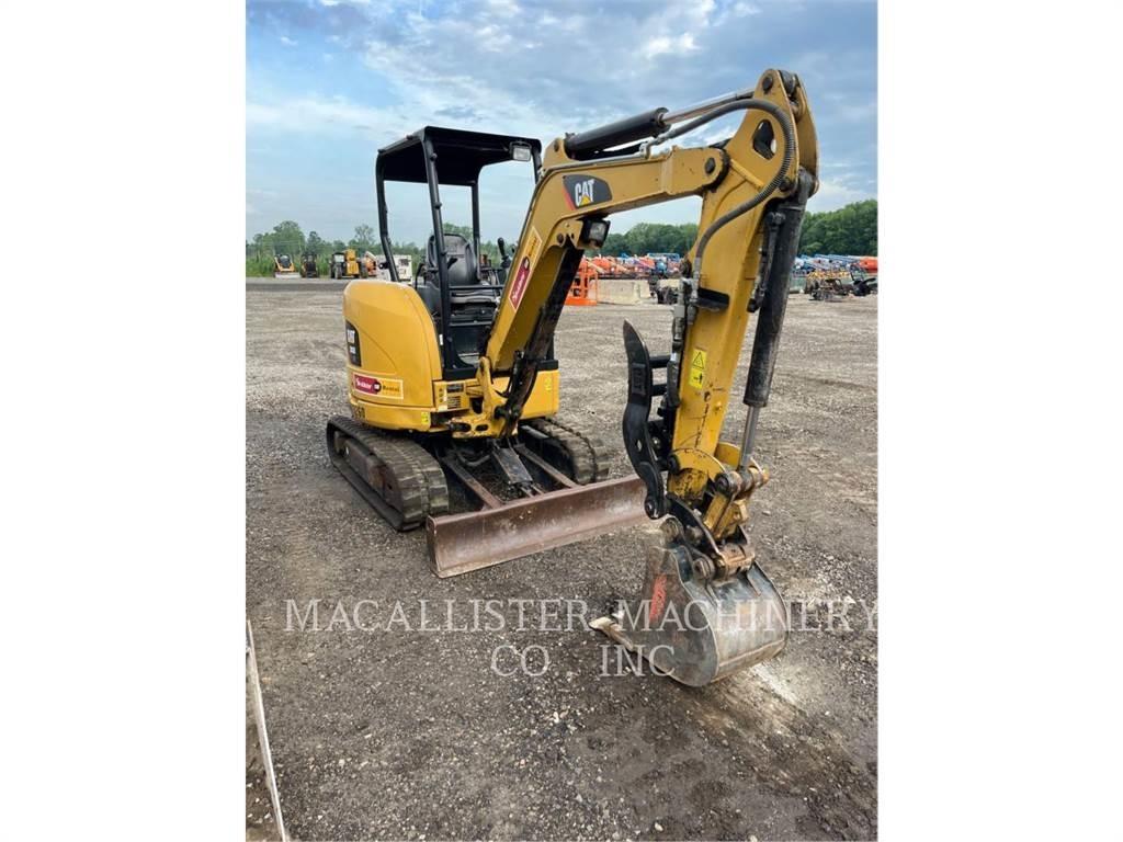 CAT 303ECR 대형 굴삭기 29톤 이상