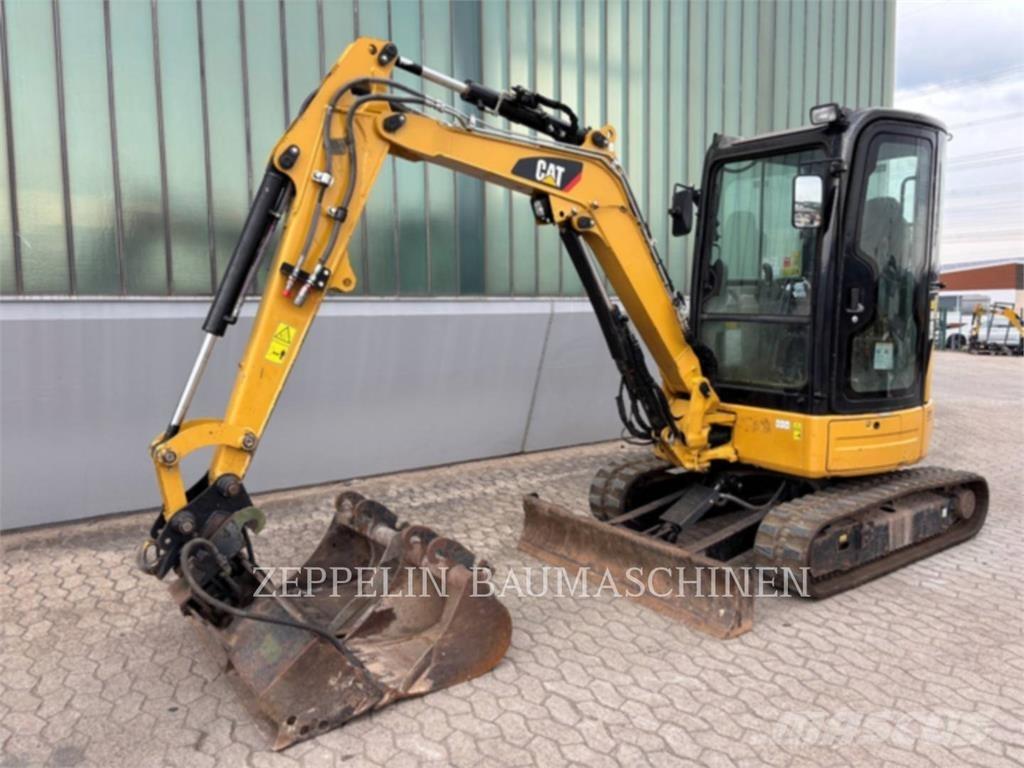CAT 303ECR 대형 굴삭기 29톤 이상