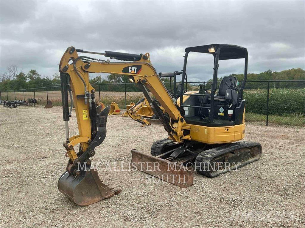 CAT 303ECR 대형 굴삭기 29톤 이상