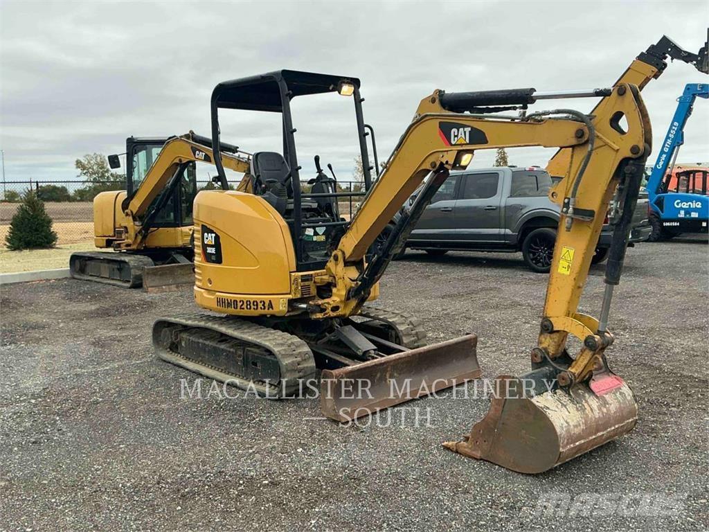 CAT 303ECR 대형 굴삭기 29톤 이상