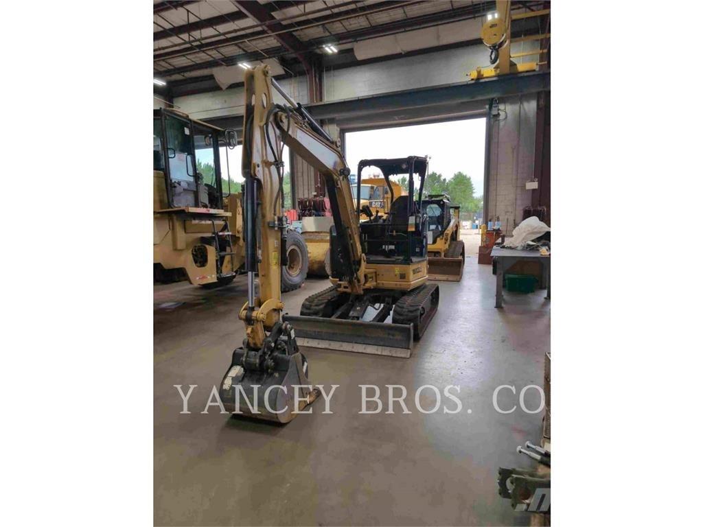 CAT 304 대형 굴삭기 29톤 이상