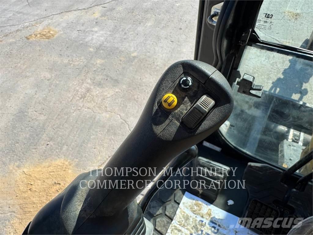 CAT 304-07 대형 굴삭기 29톤 이상