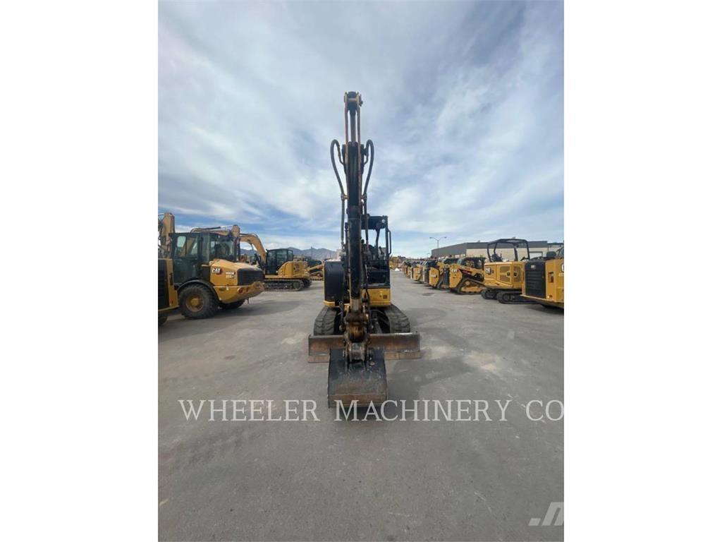 CAT 304 C1 TH 대형 굴삭기 29톤 이상