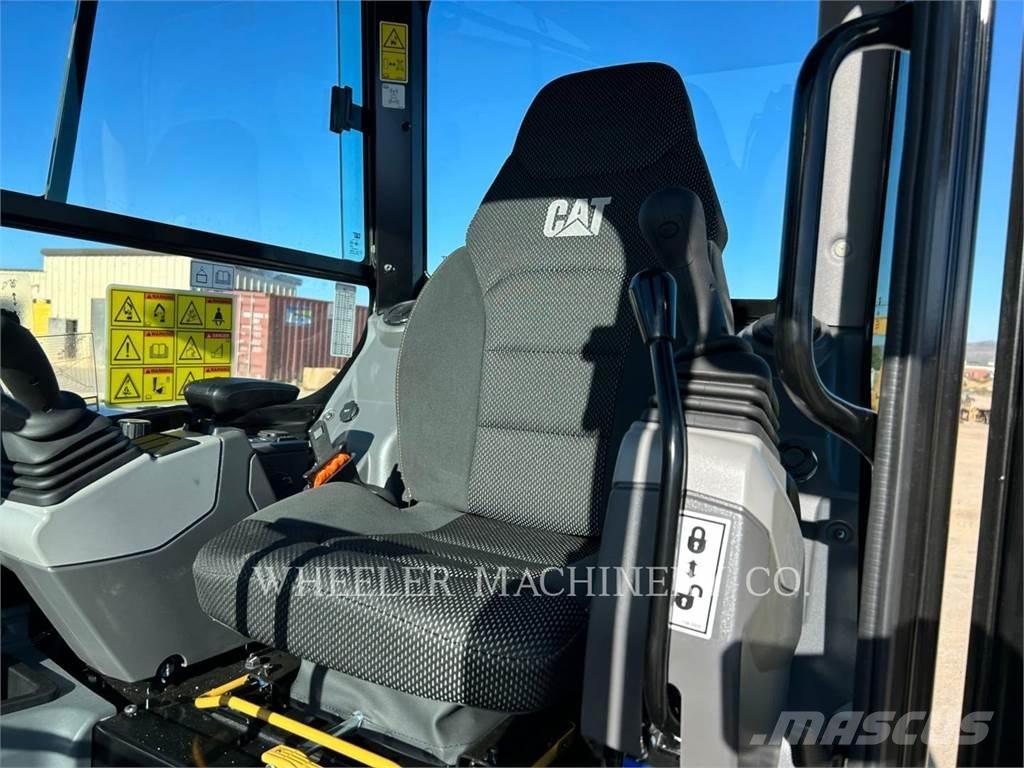 CAT 304 C3 TAQ 대형 굴삭기 29톤 이상