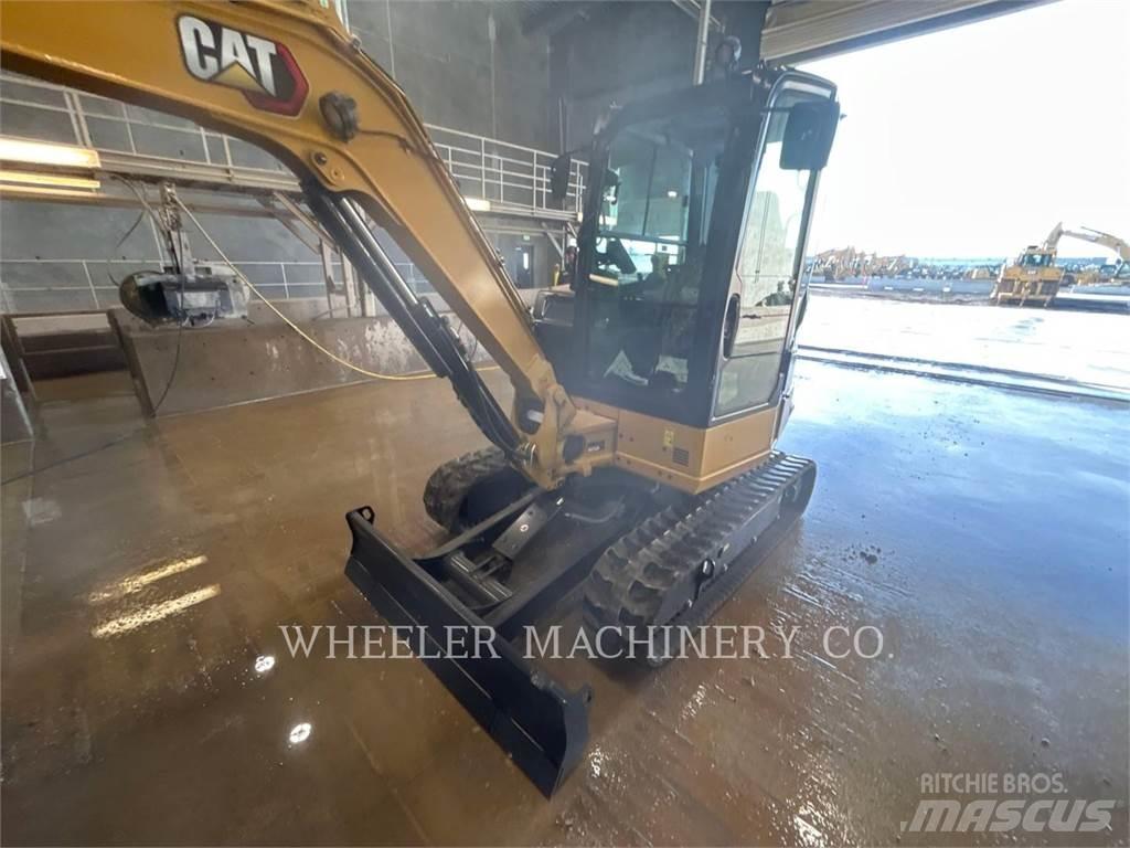CAT 304 C3 TH 대형 굴삭기 29톤 이상