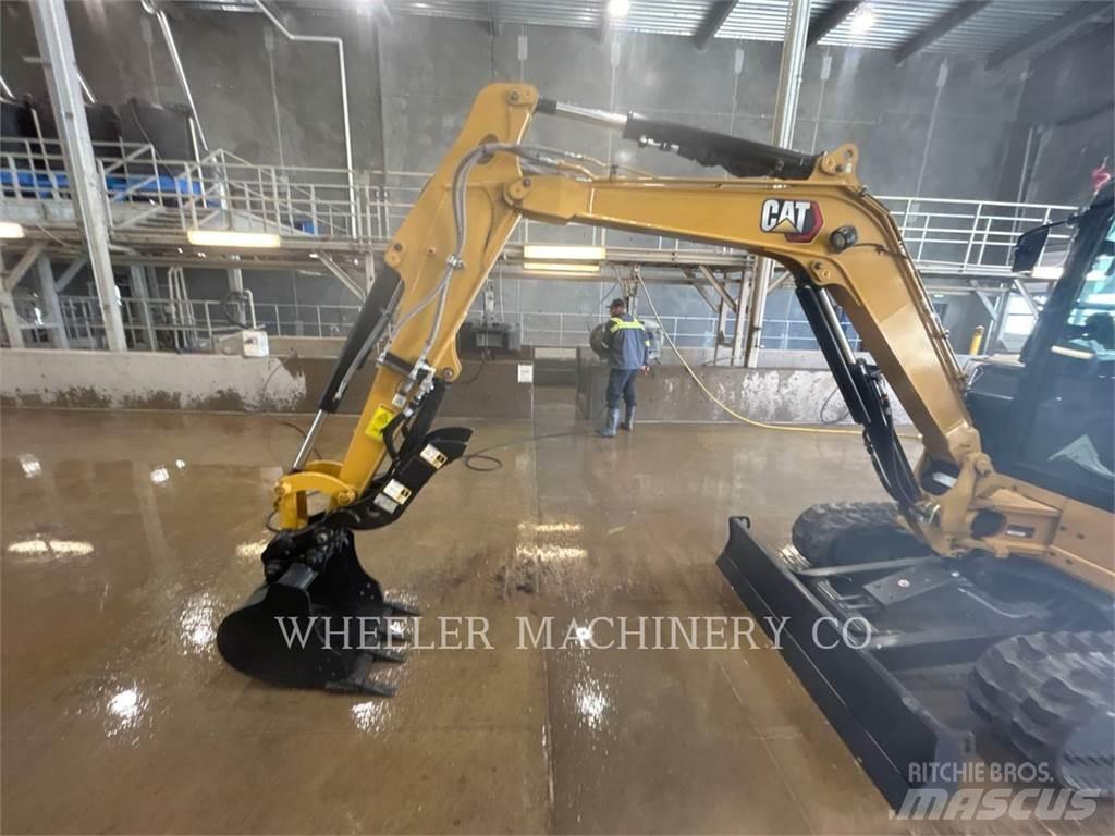CAT 304 C3 TH 대형 굴삭기 29톤 이상