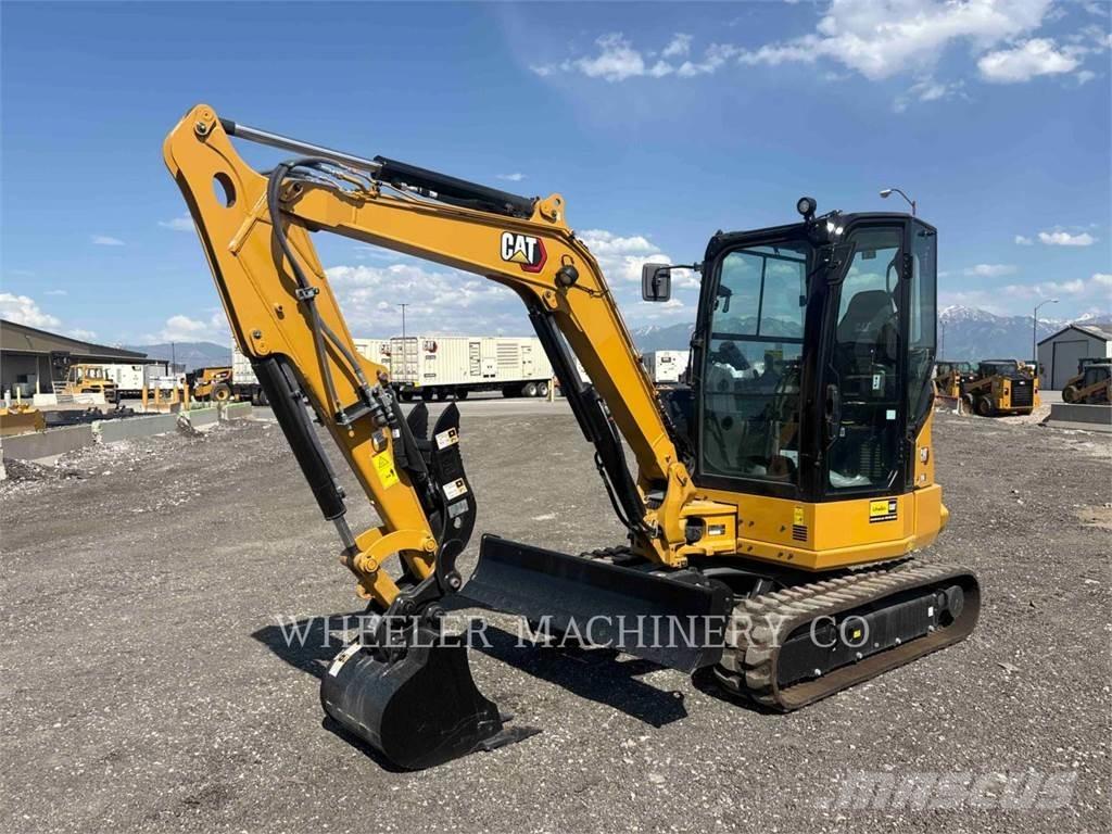 CAT 304 C3 TH 대형 굴삭기 29톤 이상