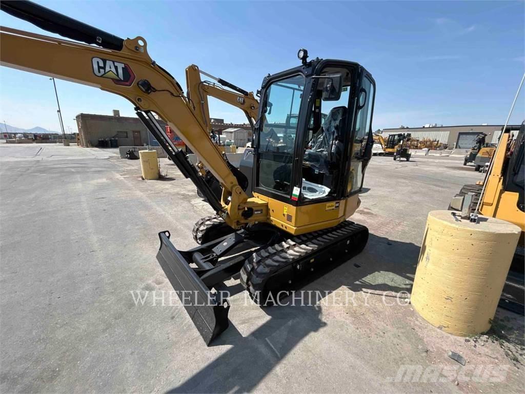 CAT 304 C3 TH 대형 굴삭기 29톤 이상