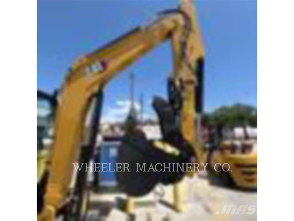CAT 304 C3 TH 대형 굴삭기 29톤 이상