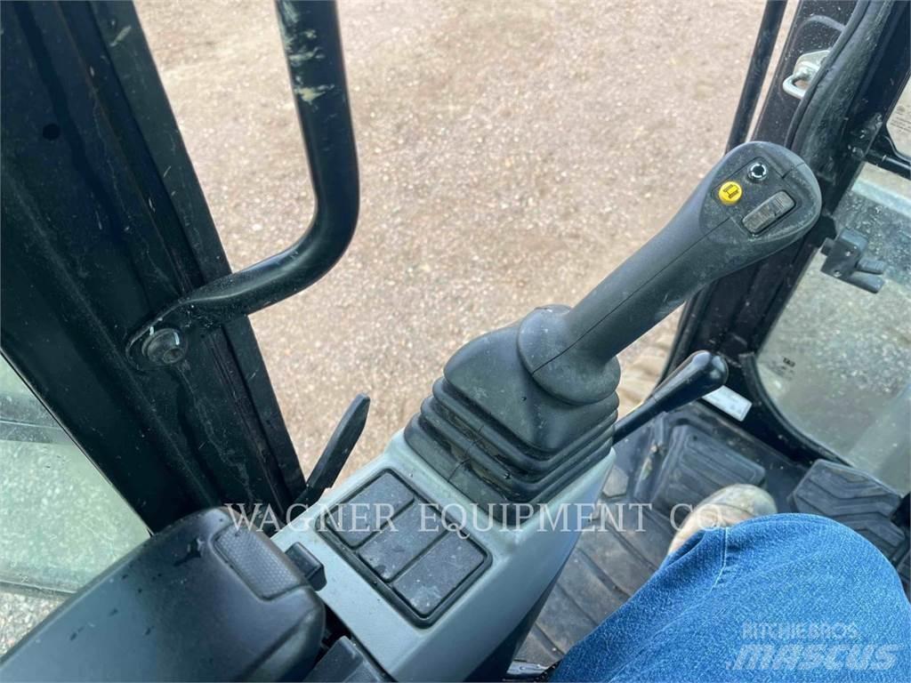 CAT 30407 대형 굴삭기 29톤 이상