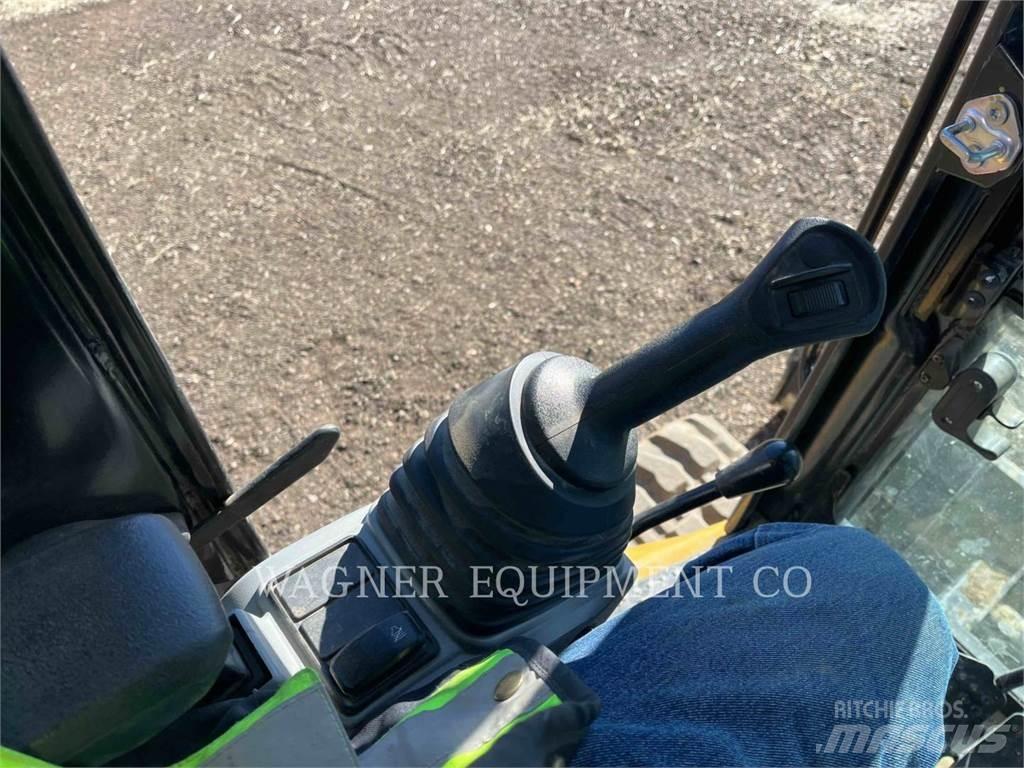 CAT 304E2 대형 굴삭기 29톤 이상