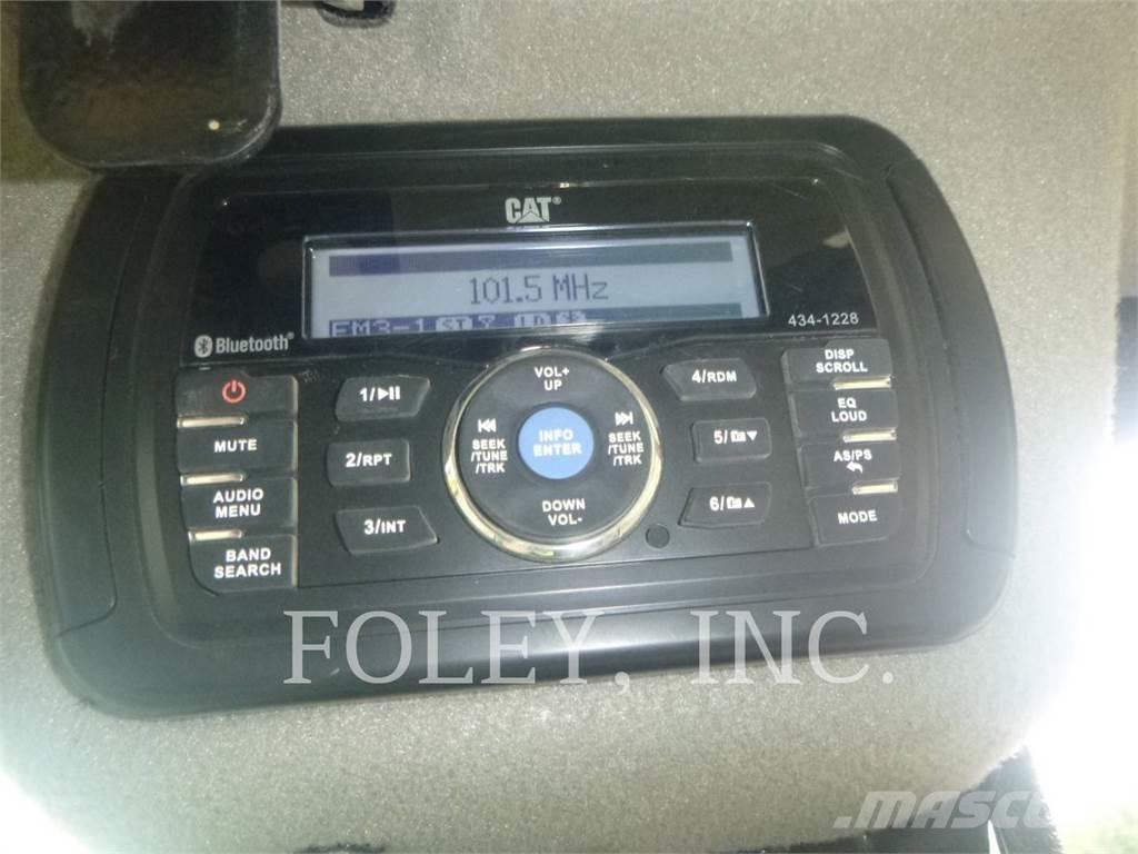 CAT 304E2CR 대형 굴삭기 29톤 이상